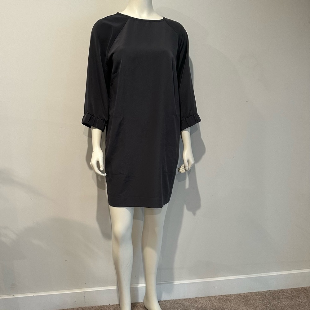 Prologue Green Mini Dress – Minimalist Capsule Wardrobe Essential